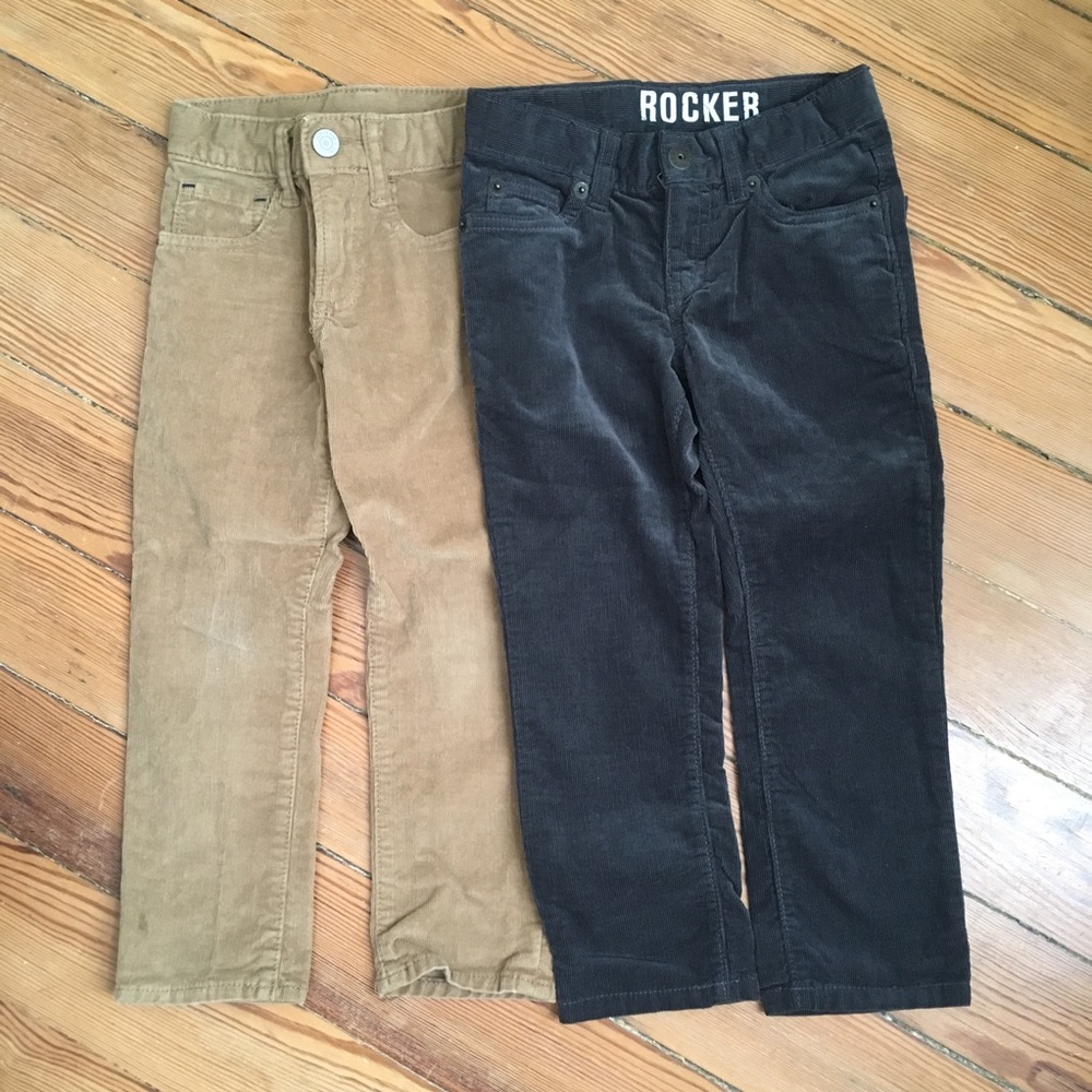 Lot of 2 corduroys pants